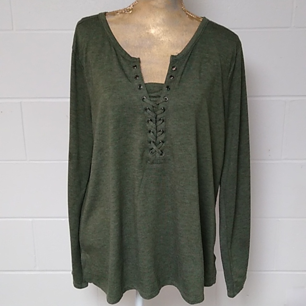 EST 1946 LONG SLEEVE, FRONT LACE, SIDE SLIT VENT, OIIVE, TEE SHIRT TOP